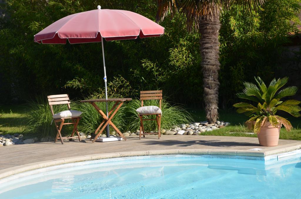 Chambre D'Hotes Et Spa Agen Esterno foto